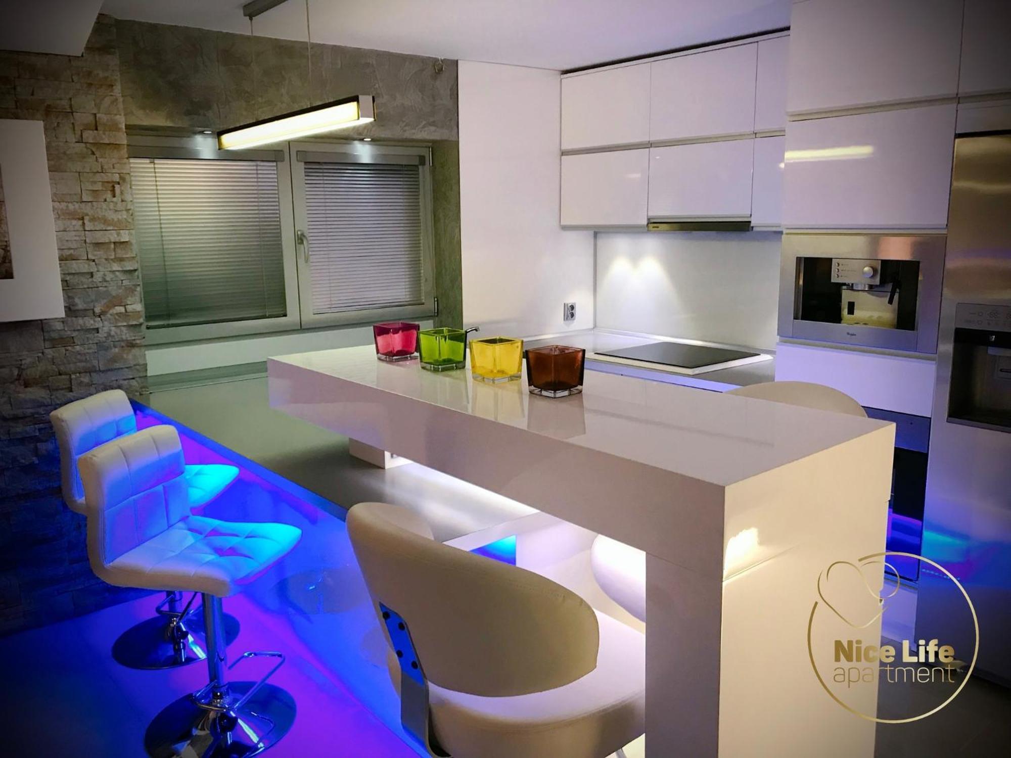Nice Life - Luxury Apartment In The Old Town. Bratysława Zewnętrze zdjęcie